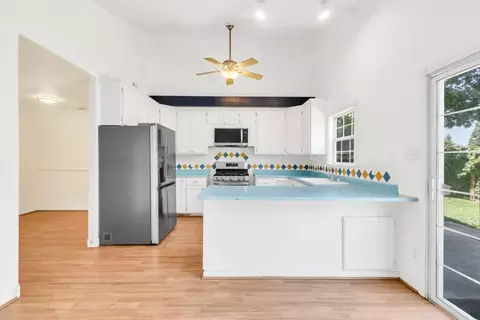 Kitchen - 5041 North Ave, Carmichael, CA 95608 photo 2 of 8