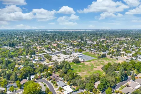 View/Area - 5041 North Ave, Carmichael, CA 95608 photo 9 of 10