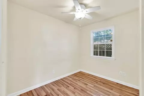 Bedroom - 5041 North Ave, Carmichael, CA 95608 photo 1 of 5