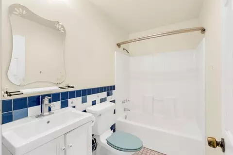 Bath - 5041 North Ave, Carmichael, CA 95608 photo 1 of 4