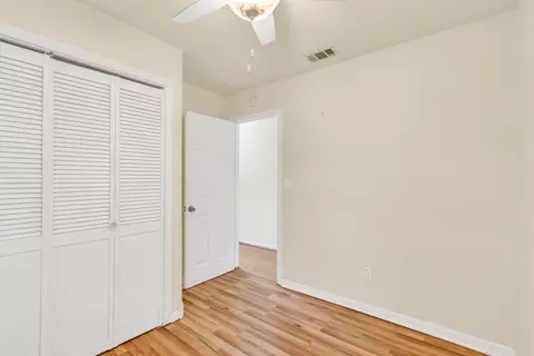 Bedroom - 5041 North Ave, Carmichael, CA 95608 photo 2 of 5