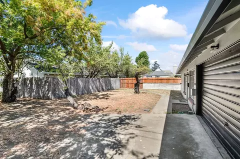 1206 S School St, Lodi, CA 95240 photo 34
