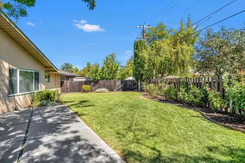Exterior - 1114 Redwood Ln, Davis, CA 95616 photo 6 of 6