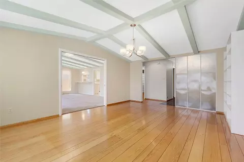 Living - 1114 Redwood Ln, Davis, CA 95616 photo 2 of 4