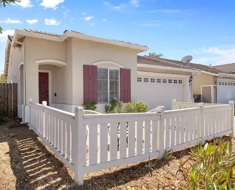 2372 Roualt St, Davis, CA 95618 photo 1