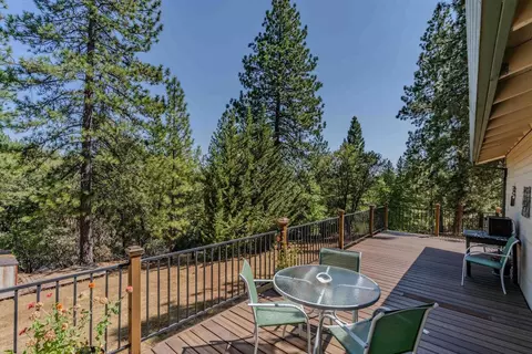 Exterior - 20895 E Warner Rd, Pine Grove, CA 95665 photo 8 of 14