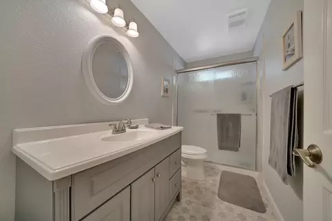 Bath - 20895 E Warner Rd, Pine Grove, CA 95665 photo 1 of 2