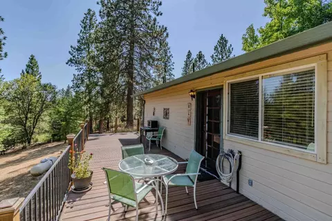 Exterior - 20895 E Warner Rd, Pine Grove, CA 95665 photo 11 of 14