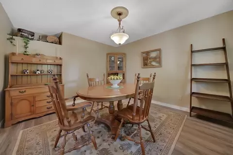 Dining - 20895 E Warner Rd, Pine Grove, CA 95665 photo 1 of 4