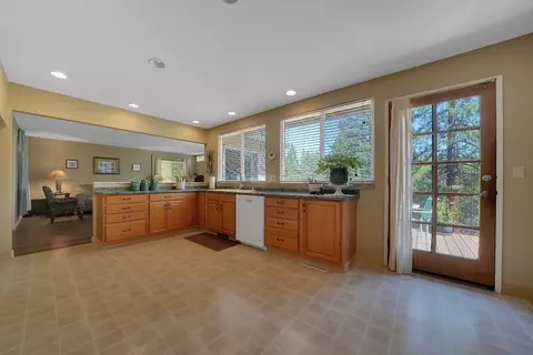 Kitchen - 20895 E Warner Rd, Pine Grove, CA 95665 photo 1 of 6