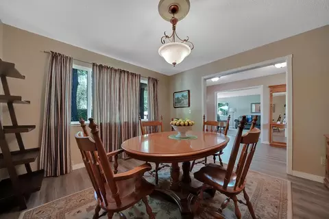 Dining - 20895 E Warner Rd, Pine Grove, CA 95665 photo 4 of 4