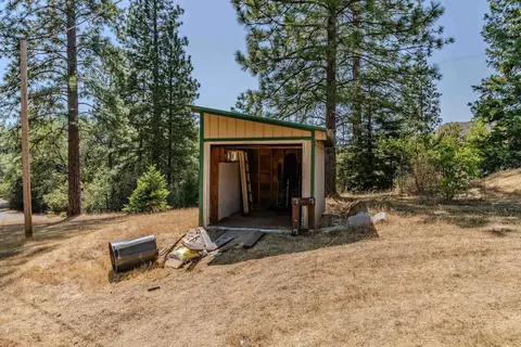 Exterior - 20895 E Warner Rd, Pine Grove, CA 95665 photo 13 of 14