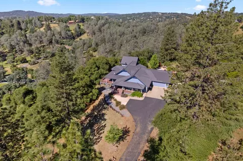 View/Area - 4087 Wild Cherry Ct, Cool, CA 95614 photo 8 of 10