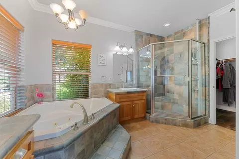 Bath - 4087 Wild Cherry Ct, Cool, CA 95614 photo 1 of 6