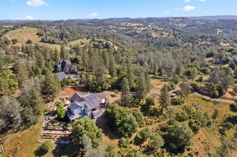 View/Area - 4087 Wild Cherry Ct, Cool, CA 95614 photo 2 of 10