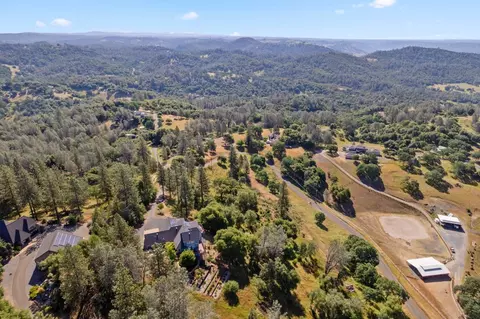 View/Area - 4087 Wild Cherry Ct, Cool, CA 95614 photo 5 of 10