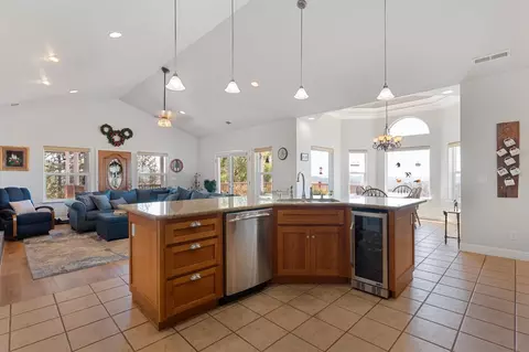 Kitchen - 4087 Wild Cherry Ct, Cool, CA 95614 photo 5 of 7