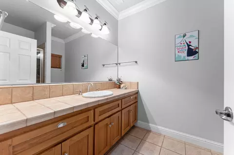 Bath - 4087 Wild Cherry Ct, Cool, CA 95614 photo 5 of 6