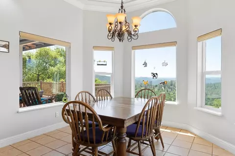 Dining - 4087 Wild Cherry Ct, Cool, CA 95614 photo 1 of 2