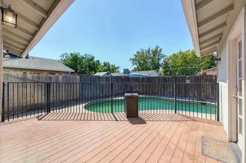 Exterior - 3129 Pembroke Dr, Modesto, CA 95350 photo 2 of 3