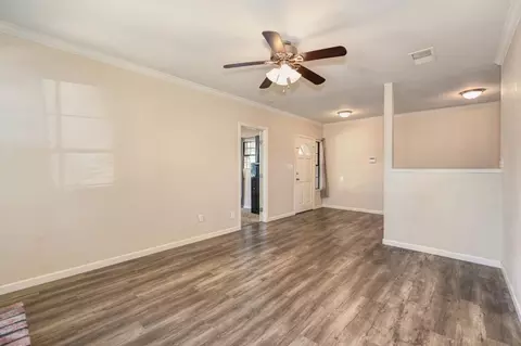 Living - 3129 Pembroke Dr, Modesto, CA 95350 photo 3 of 3