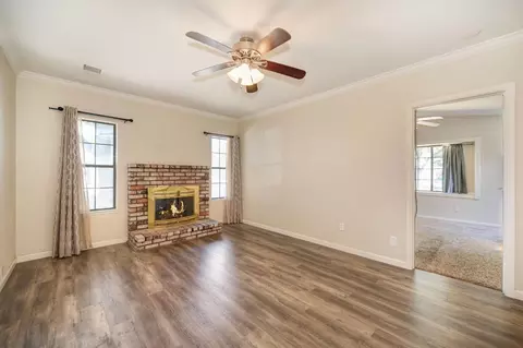 Living - 3129 Pembroke Dr, Modesto, CA 95350 photo 2 of 3
