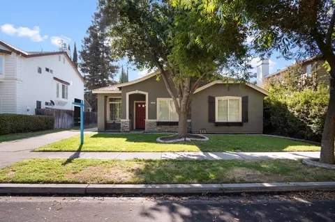482 W Springer Dr, Turlock, CA 95382 photo 1