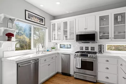 Kitchen - 1797 Dormity Rd, Rescue, CA 95672 photo 2 of 6