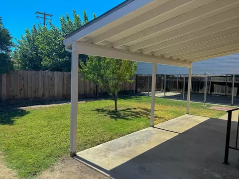 320 E Tuolumne Rd, Turlock, CA 95382 photo 20