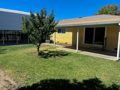320 E Tuolumne Rd, Turlock, CA 95382 photo 21