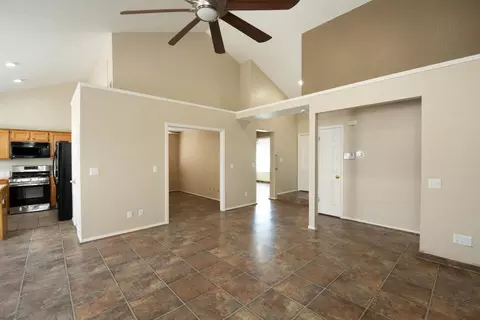Living - 2152 Cobblestone Mnr, Modesto, CA 95355 photo 2 of 7