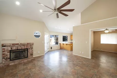 Living - 2152 Cobblestone Mnr, Modesto, CA 95355 photo 1 of 7