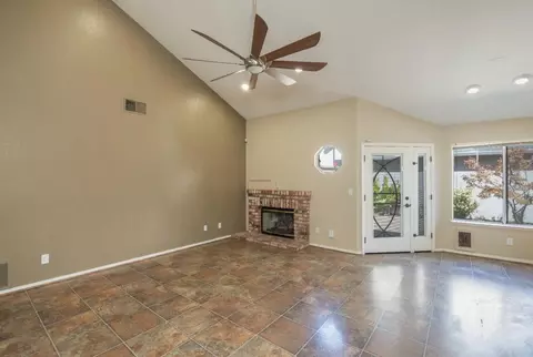Living - 2152 Cobblestone Mnr, Modesto, CA 95355 photo 4 of 7