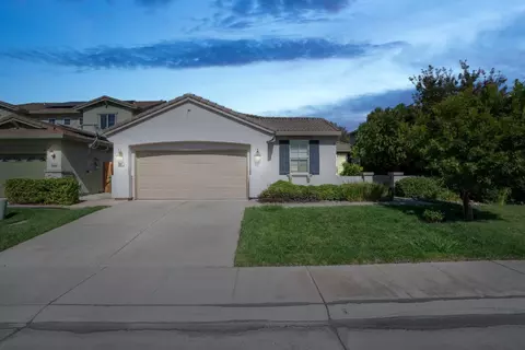 9267 Lamprey Dr, Elk Grove, CA 95624