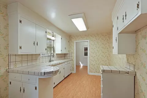 5719 North Ave, Carmichael, CA 95608 photo 11