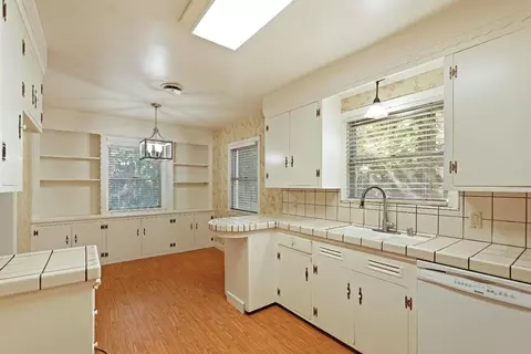 5719 North Ave, Carmichael, CA 95608 photo 13