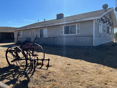 18367 E Clausen, Turlock, CA 95380 photo 1