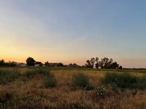 18367 E Clausen, Turlock, CA 95380 photo 3