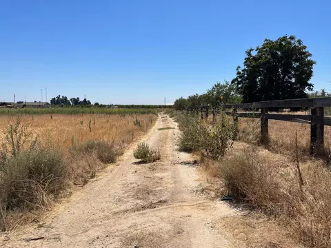 18367 E Clausen, Turlock, CA 95380 photo 27