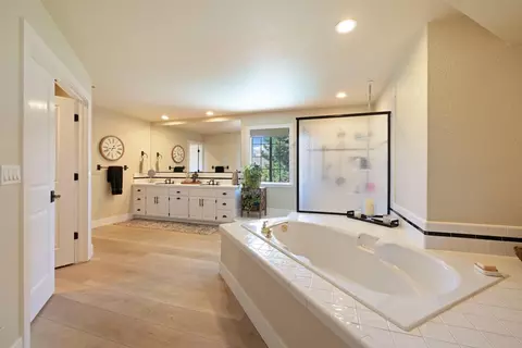 935 Interlaken Dr, Lodi, CA 95242 photo 36