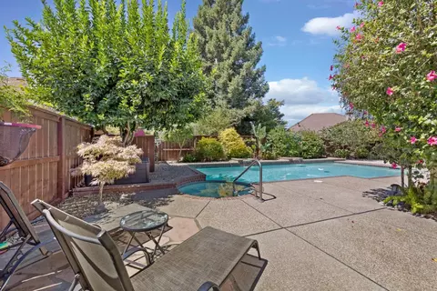 935 Interlaken Dr, Lodi, CA 95242 photo 40