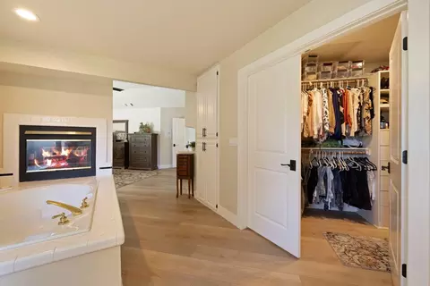 935 Interlaken Dr, Lodi, CA 95242 photo 37