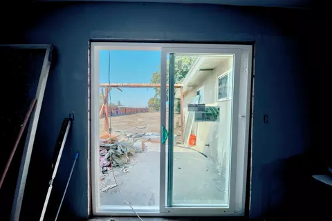 Entry Way - 463 Weaver Ave, Merced, CA 95341 photo 3 of 9