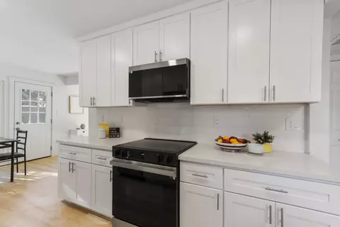 Kitchen - 903 Gregory Pl, Davis, CA 95616 photo 1 of 2