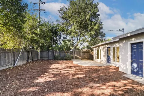 Exterior - 903 Gregory Pl, Davis, CA 95616 photo 2 of 4