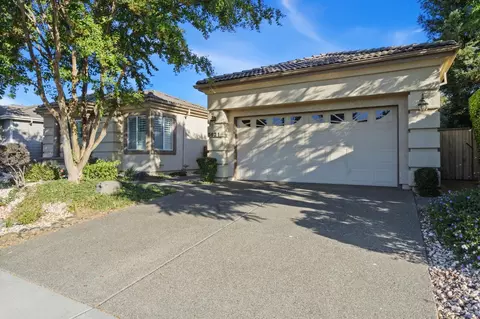 5621 Marden St, Davis, CA 95618 photo 3