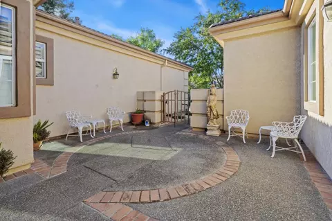 5621 Marden St, Davis, CA 95618 photo 5