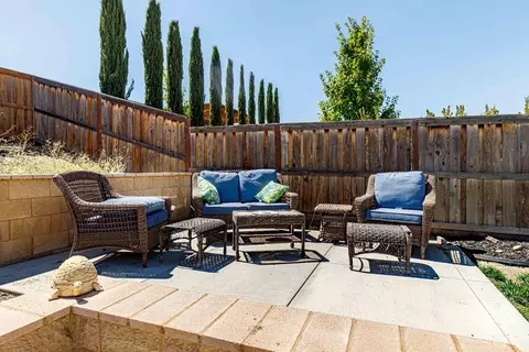 Exterior - 21208 Grapevine Dr, Patterson, CA 95363 photo 9 of 19