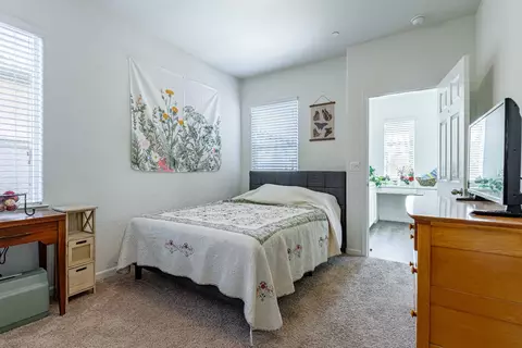 Bedroom - 21208 Grapevine Dr, Patterson, CA 95363 photo 2 of 6