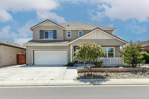 Exterior - 21208 Grapevine Dr, Patterson, CA 95363 photo 2 of 19